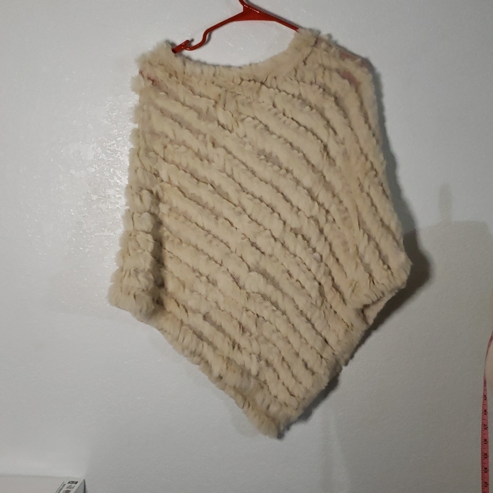 Studio 512 cream shaw. - Picture 4 of 6
